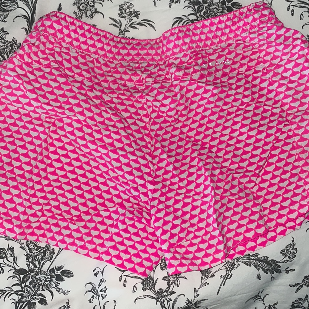 Vineyard Vines Performance Shorts - Picture 3 of 4